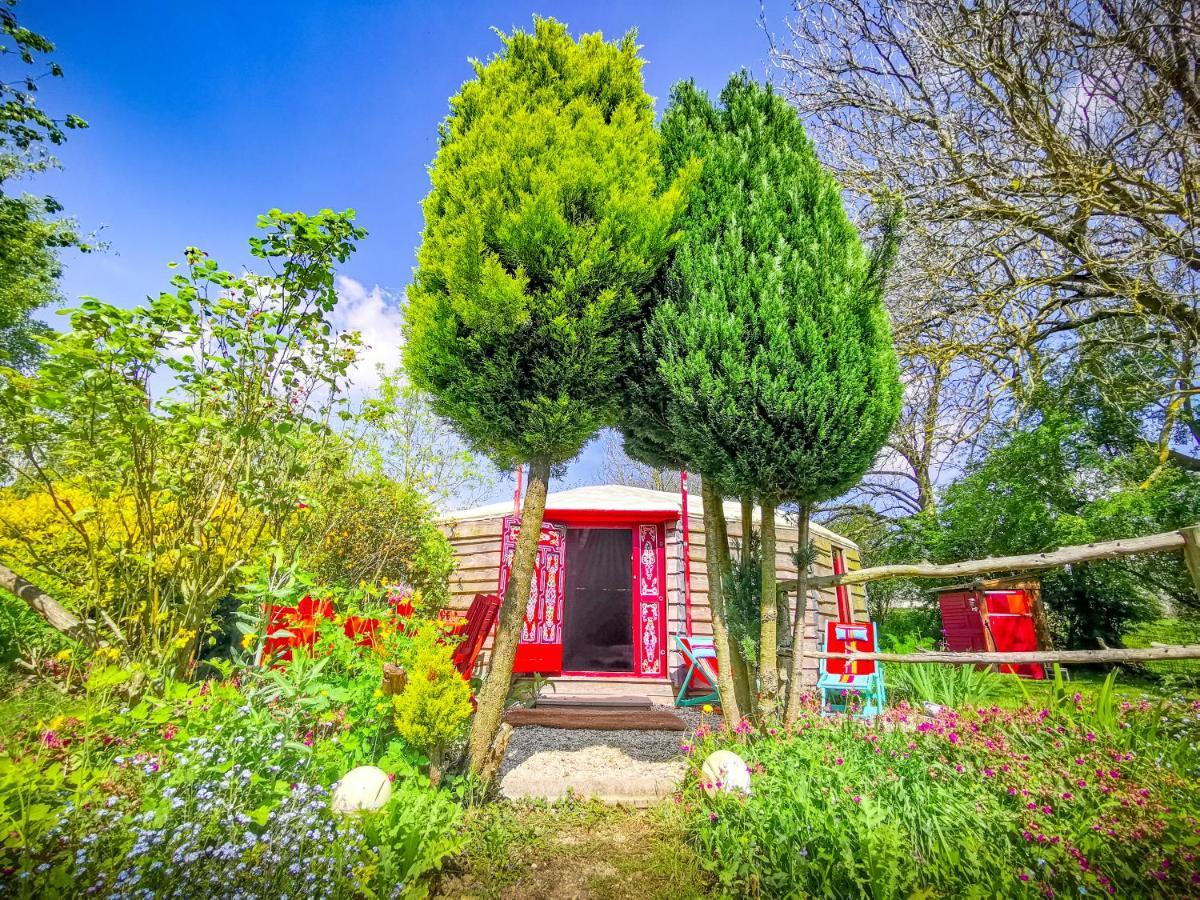 Au Bonheur Nomade Hotel Livry  ภายนอก รูปภาพ