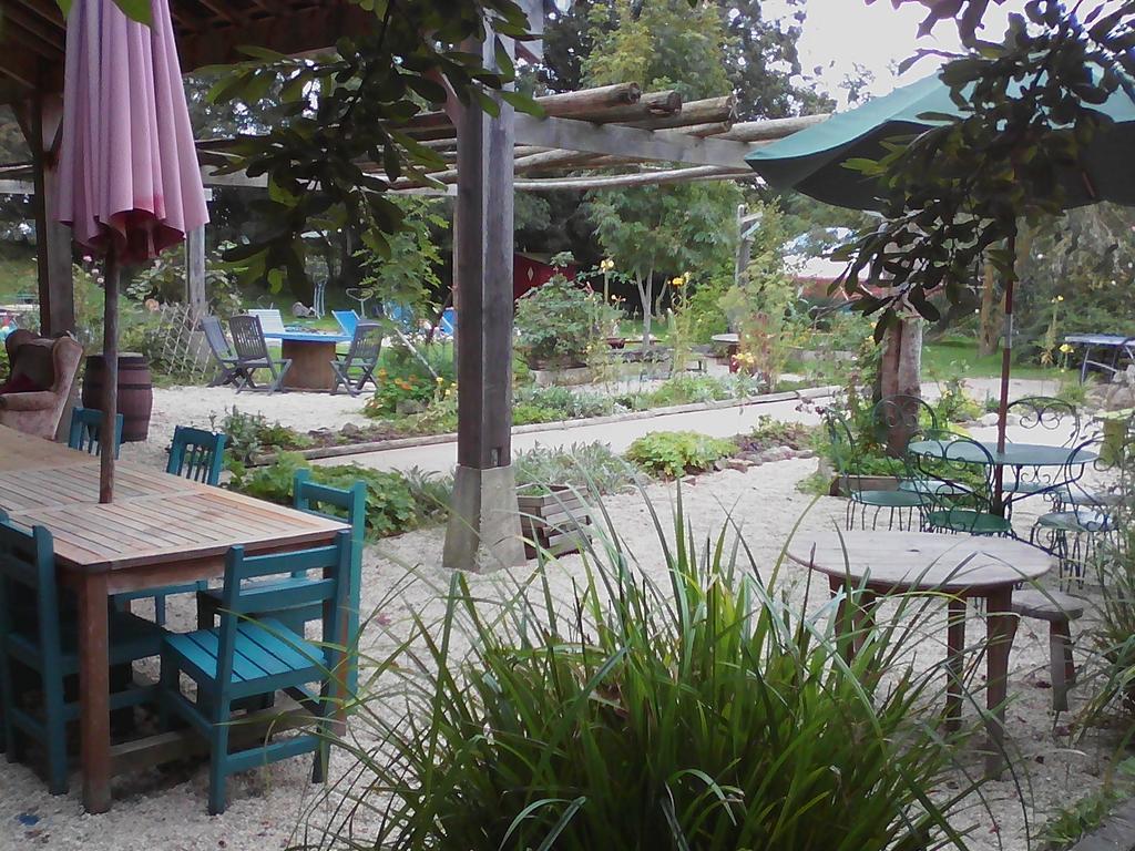 Au Bonheur Nomade Hotel Livry  ภายนอก รูปภาพ
