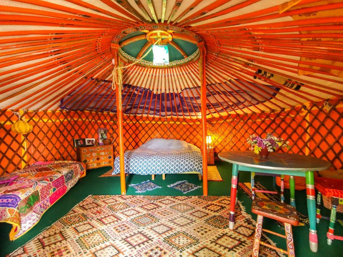 Au Bonheur Nomade Hotel Livry  ภายนอก รูปภาพ
