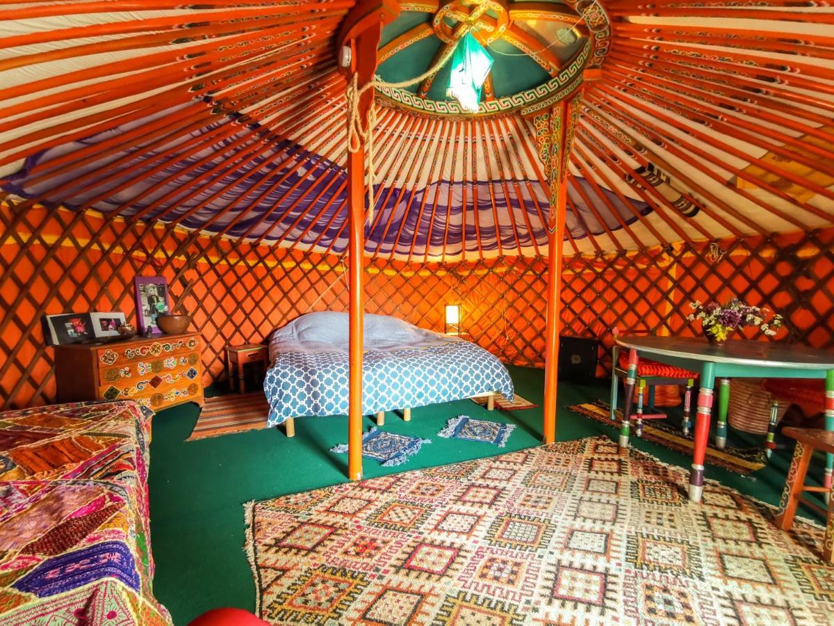 Au Bonheur Nomade Hotel Livry  ภายนอก รูปภาพ