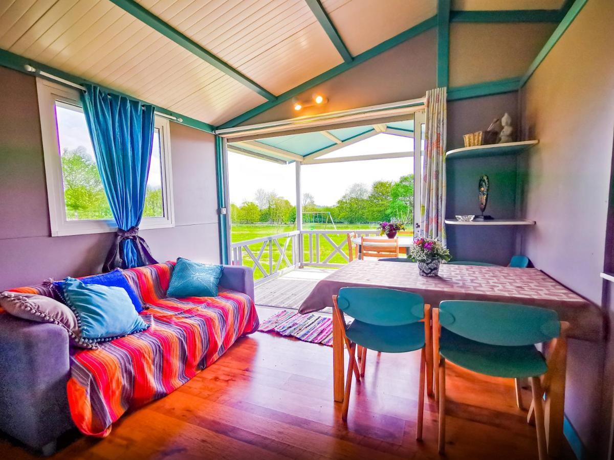 Au Bonheur Nomade Hotel Livry  ภายนอก รูปภาพ