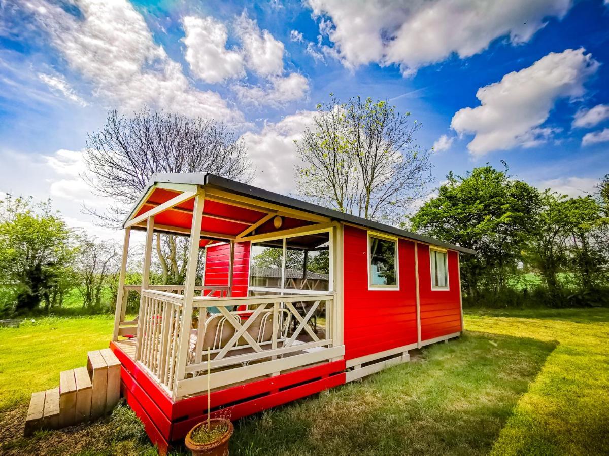 Au Bonheur Nomade Hotel Livry  ภายนอก รูปภาพ
